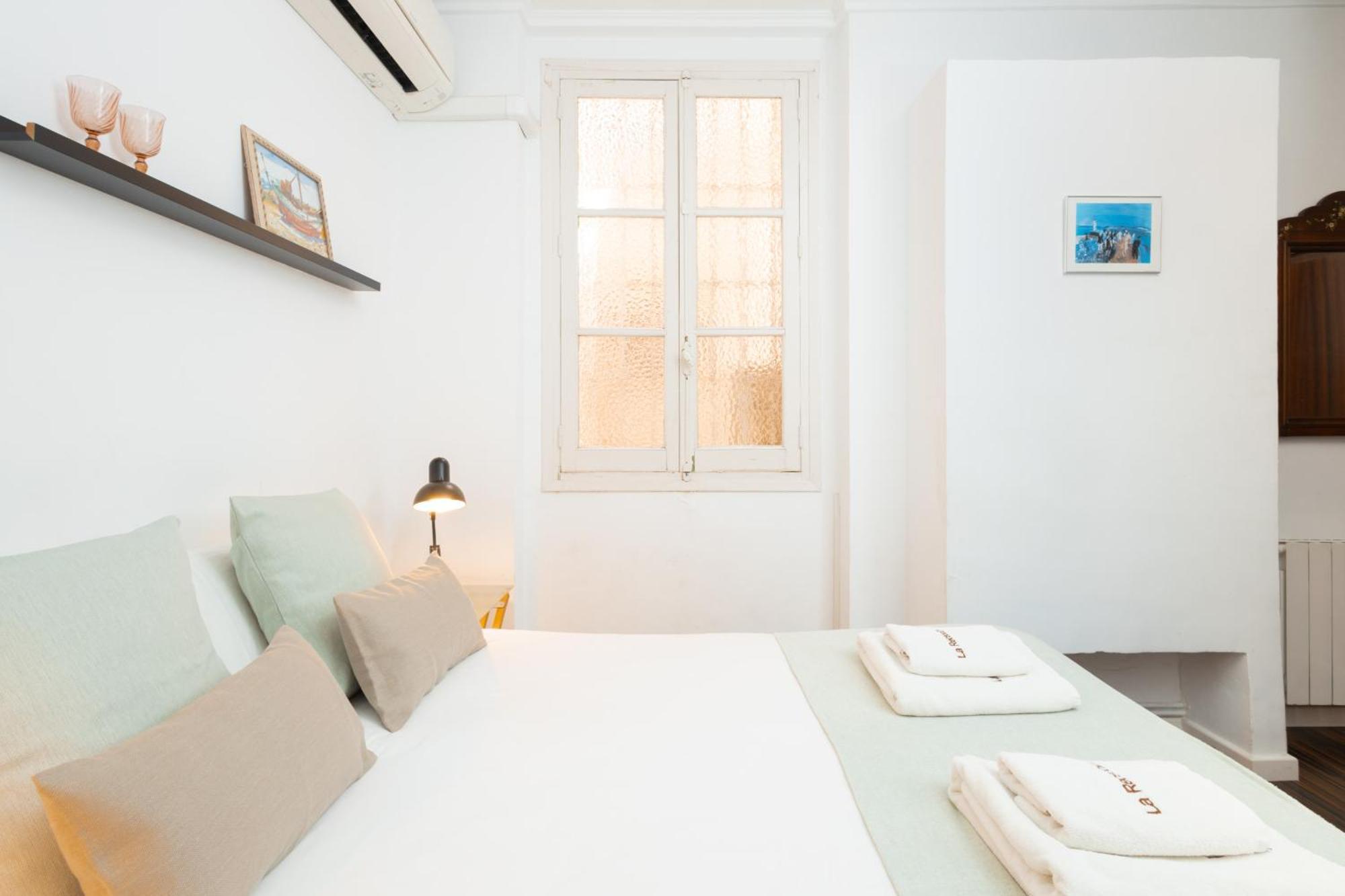 C92 - Rustic Two Bedrooms Apartment With Terrace Malaga Bagian luar foto