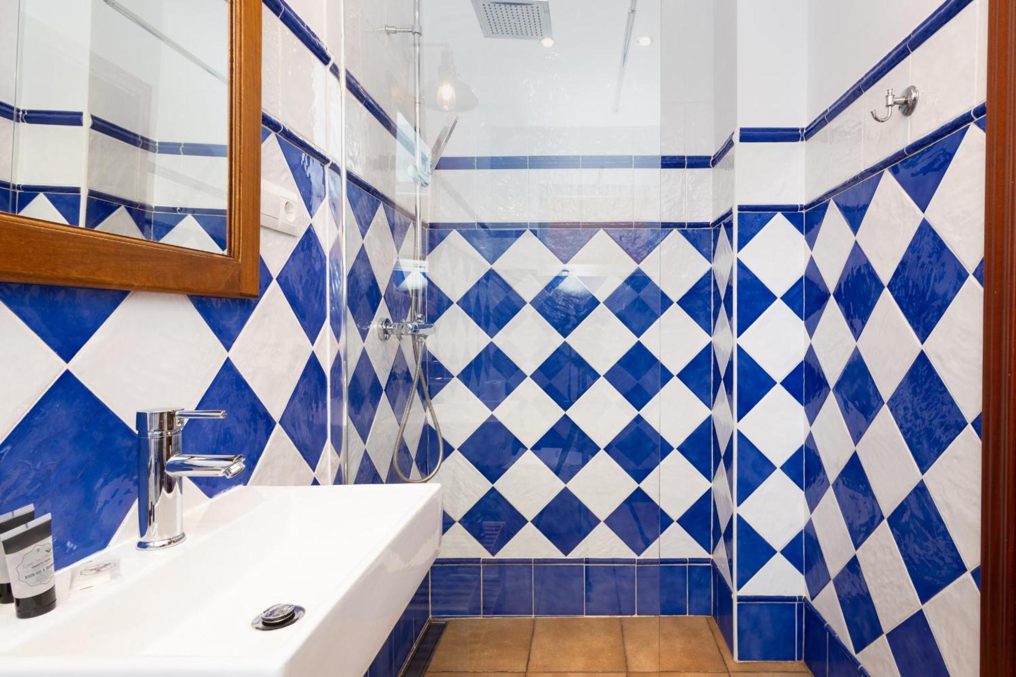 C92 - Rustic Two Bedrooms Apartment With Terrace Malaga Bagian luar foto