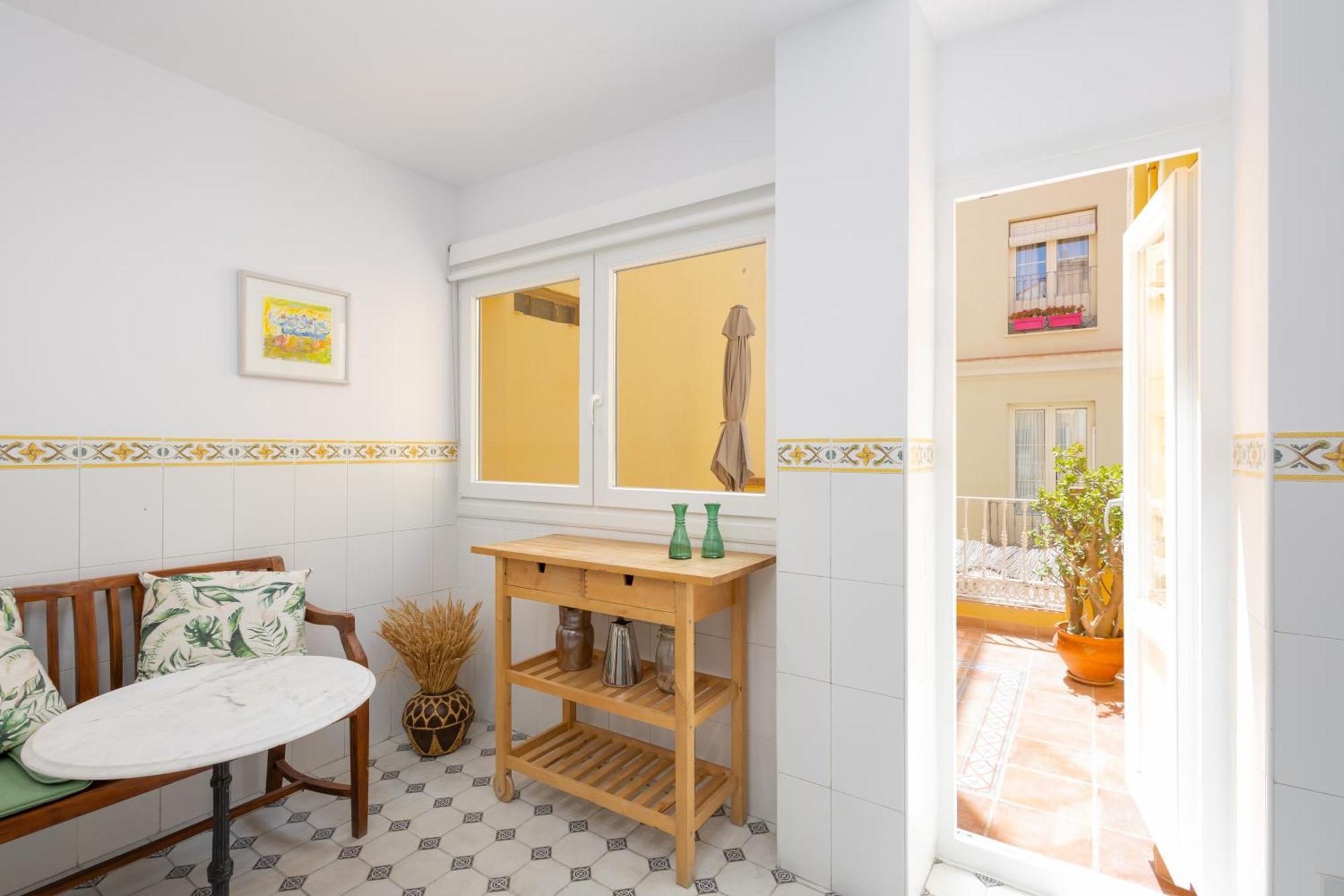 C92 - Rustic Two Bedrooms Apartment With Terrace Malaga Bagian luar foto