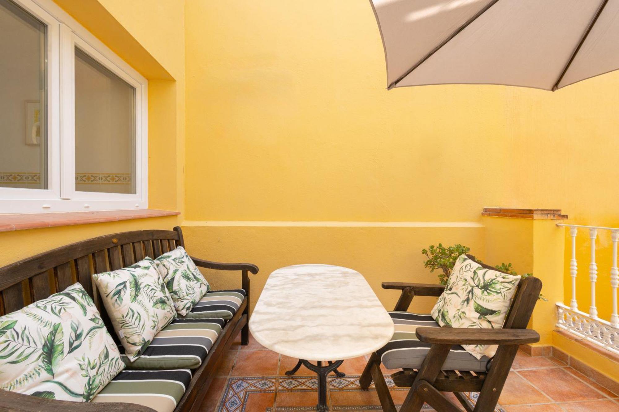 C92 - Rustic Two Bedrooms Apartment With Terrace Malaga Bagian luar foto