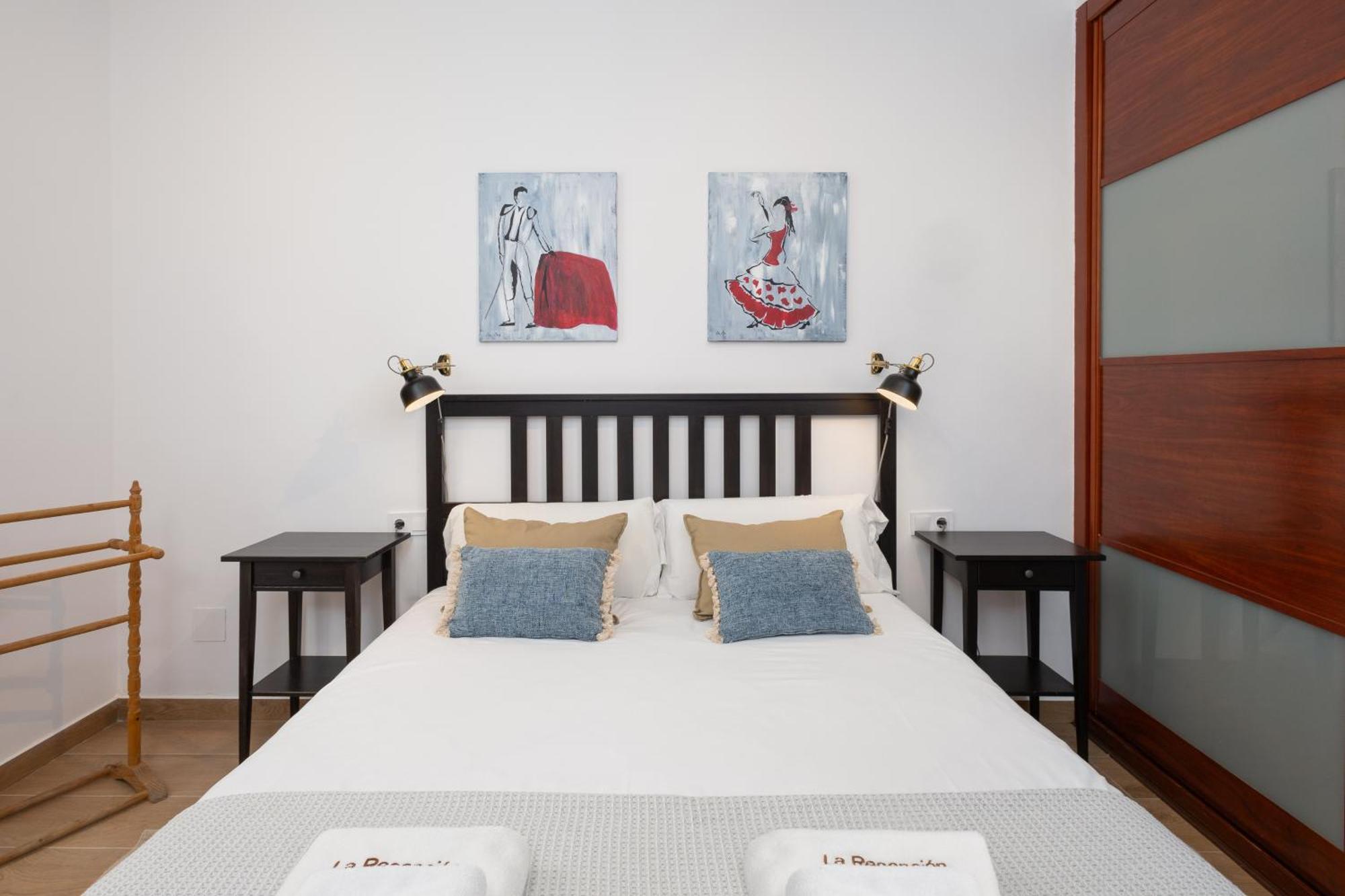 C92 - Rustic Two Bedrooms Apartment With Terrace Malaga Bagian luar foto