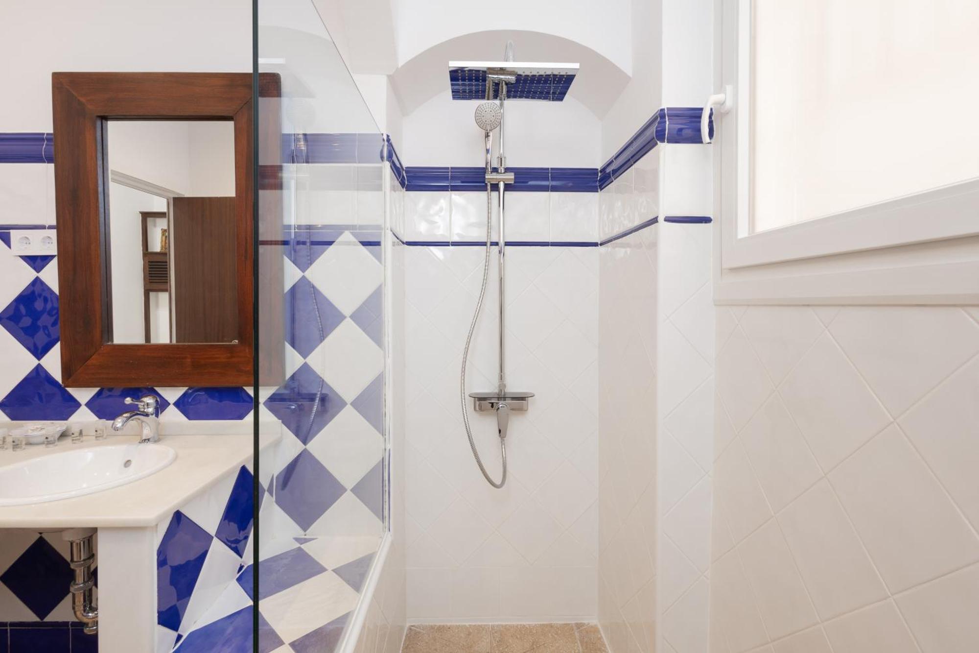 C92 - Rustic Two Bedrooms Apartment With Terrace Malaga Bagian luar foto