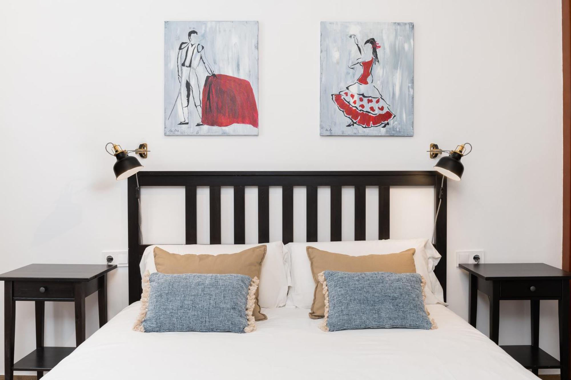 C92 - Rustic Two Bedrooms Apartment With Terrace Malaga Bagian luar foto